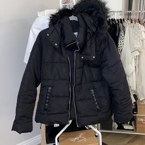 Black fur trim hooded puffer jacket
